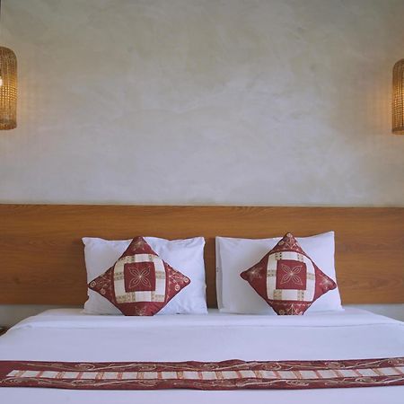 The Kd Suites & Coffee Shop Munggu Экстерьер фото