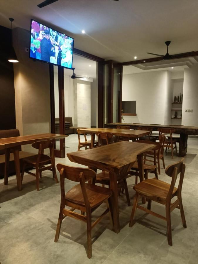 The Kd Suites & Coffee Shop Munggu Экстерьер фото