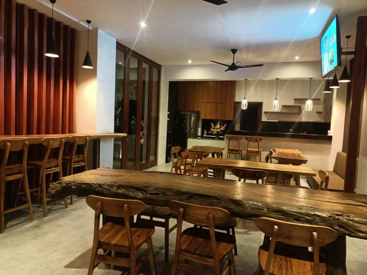 The Kd Suites & Coffee Shop Munggu Экстерьер фото