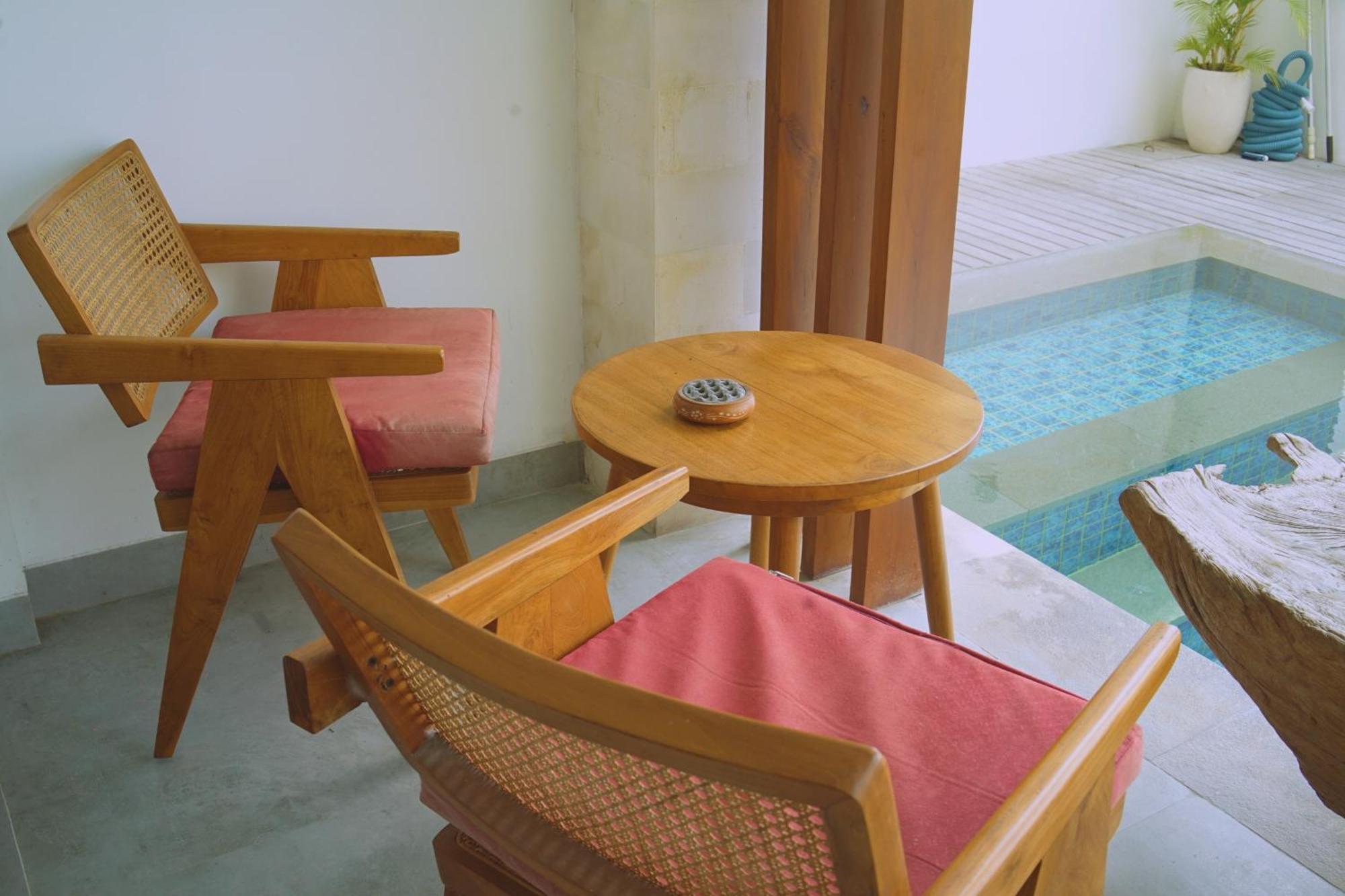 The Kd Suites & Coffee Shop Munggu Экстерьер фото